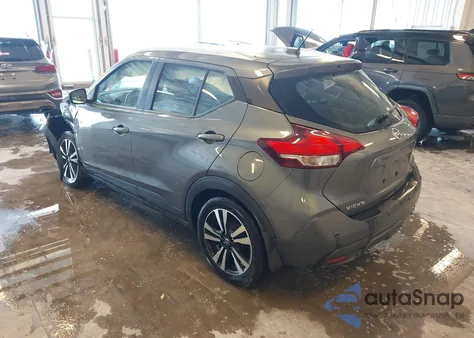 2020 Nissan Kicks Sv Xtronic Cvt из США, поврежденный, VIN 3N1CP5CV5LL536823